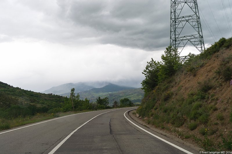 20160530_163343 D4S.jpg - Clouds roll in at higher elevation, Pyrenees